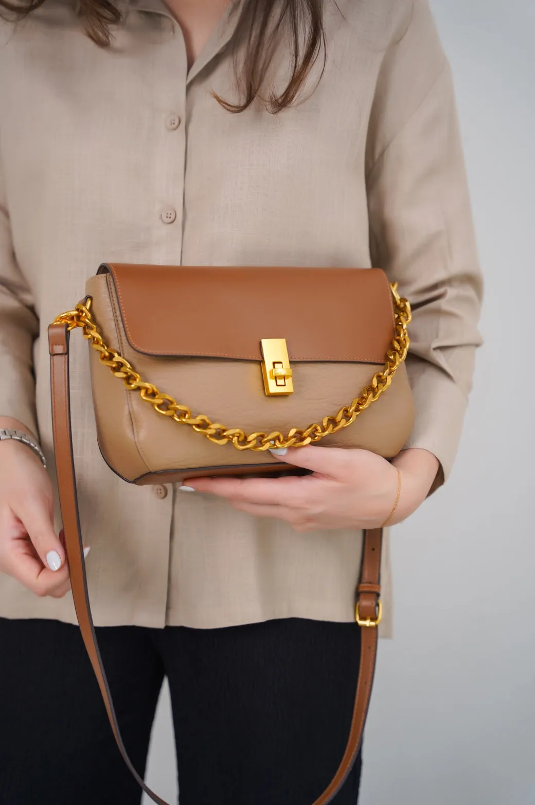 CHAIN CROSSBODY BAG