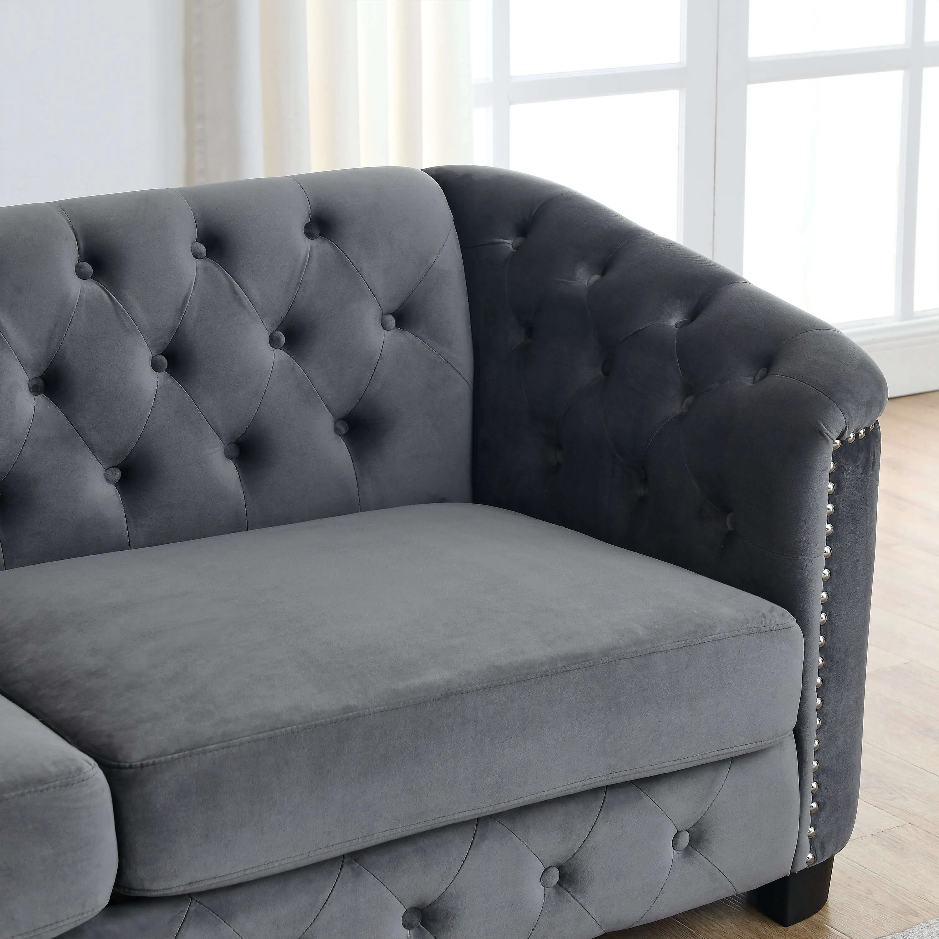 Chesterfield Velvet Sofa Elegant Tufted for Comfort 59 Inch