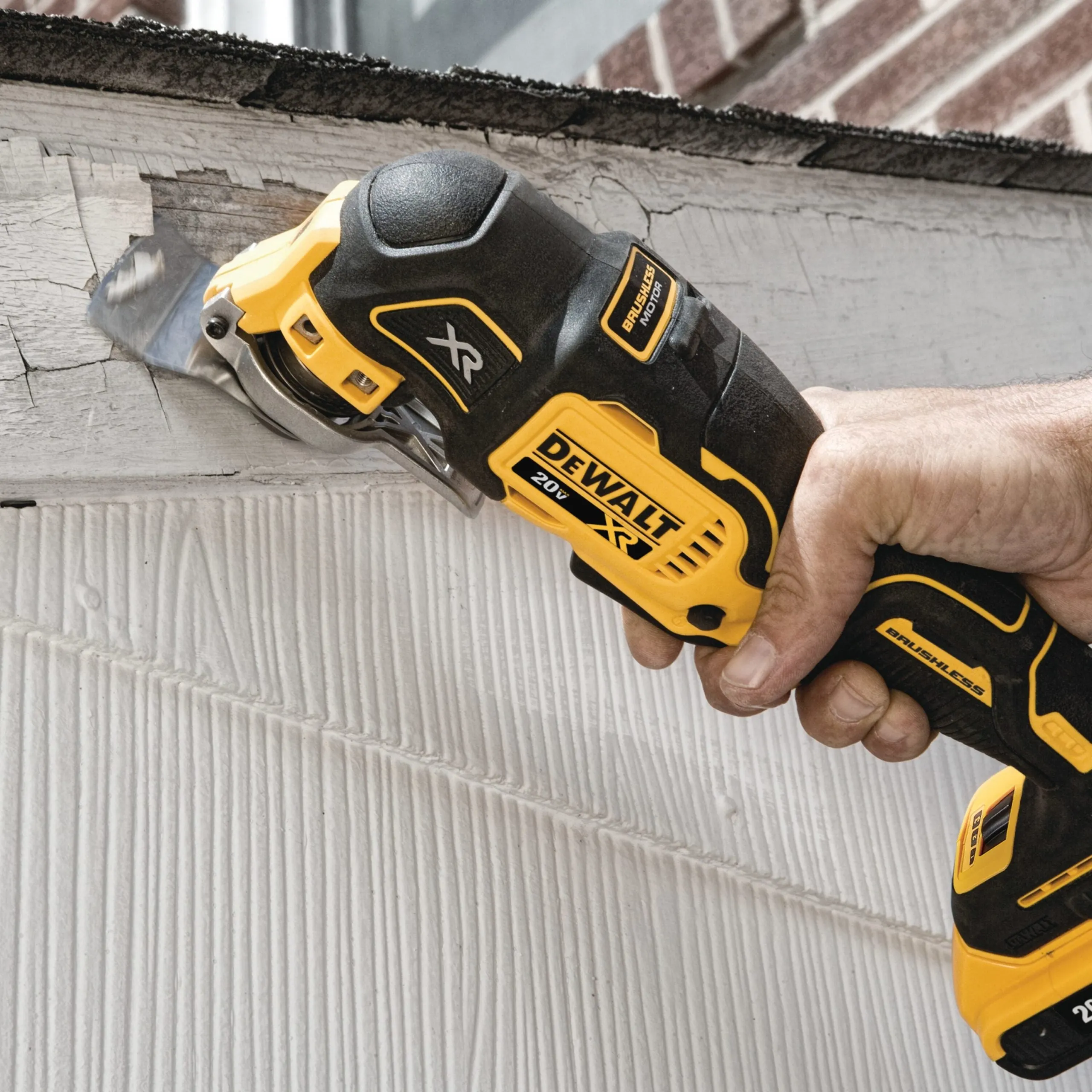 DeWALT 20V DCS356D1 MAX XR Brushless Cordless 3-Speed Oscillating Multi-Tool Kit