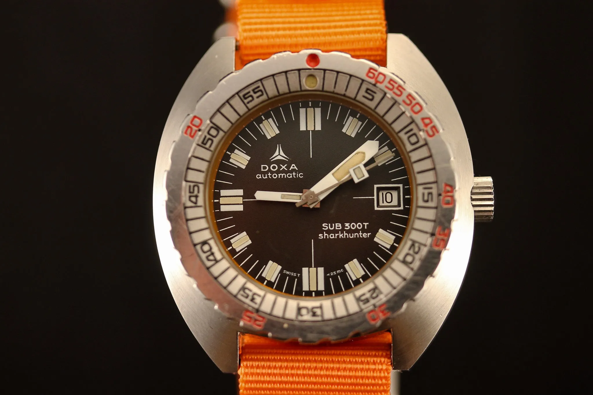 DOXA Sub 300T Sharkhunter