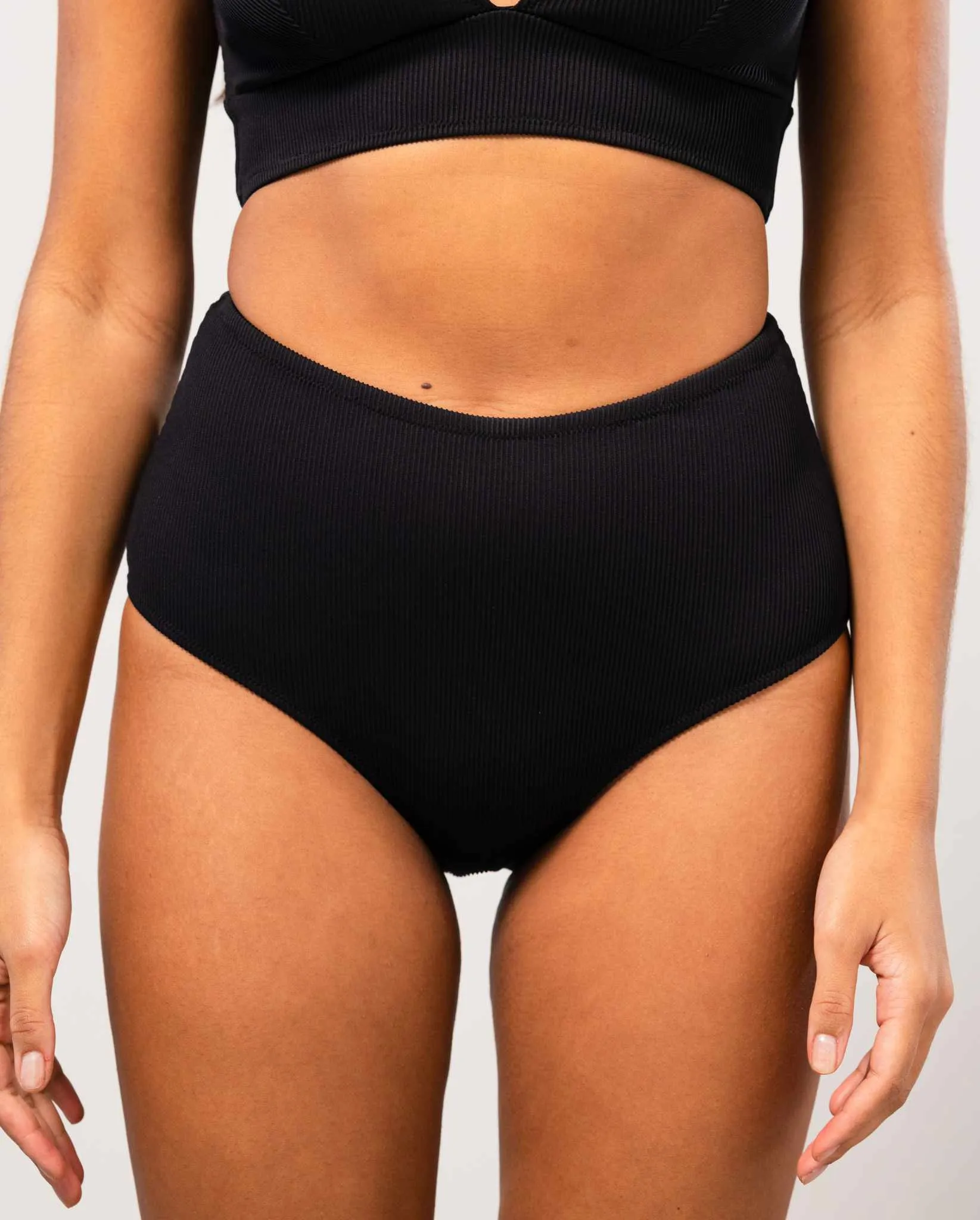 Highwaist Bikini Briefs Black Rib