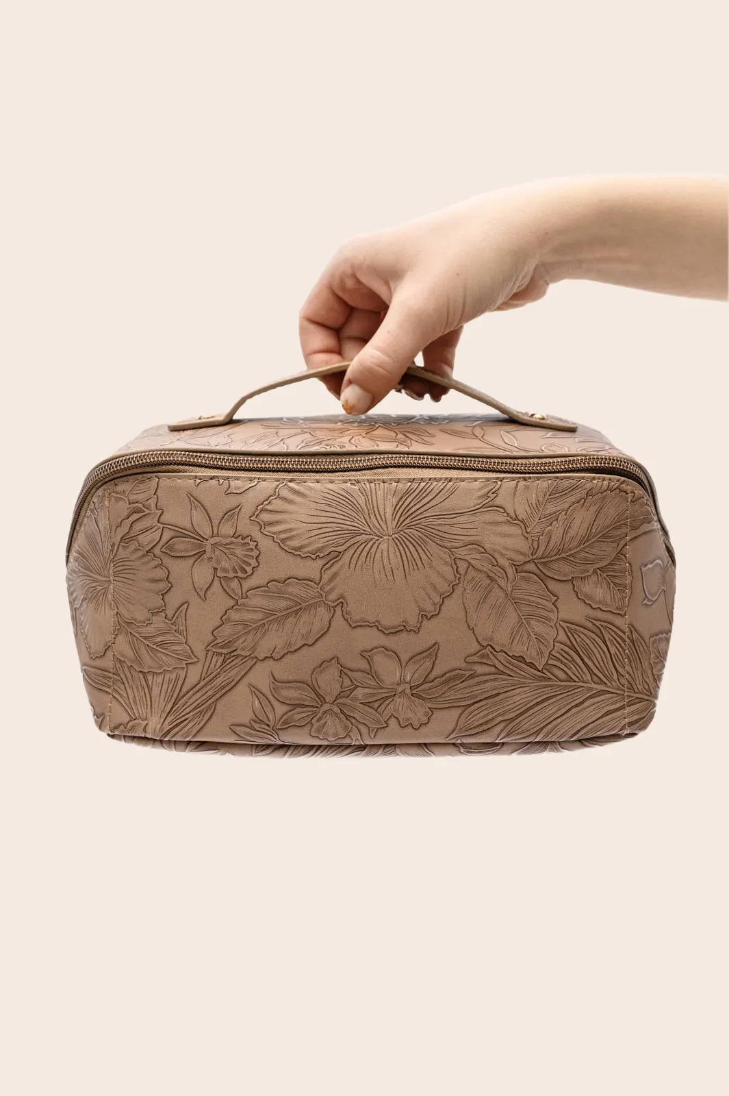 Life In Luxury Large Capacity Cosmetic Bag • Cream