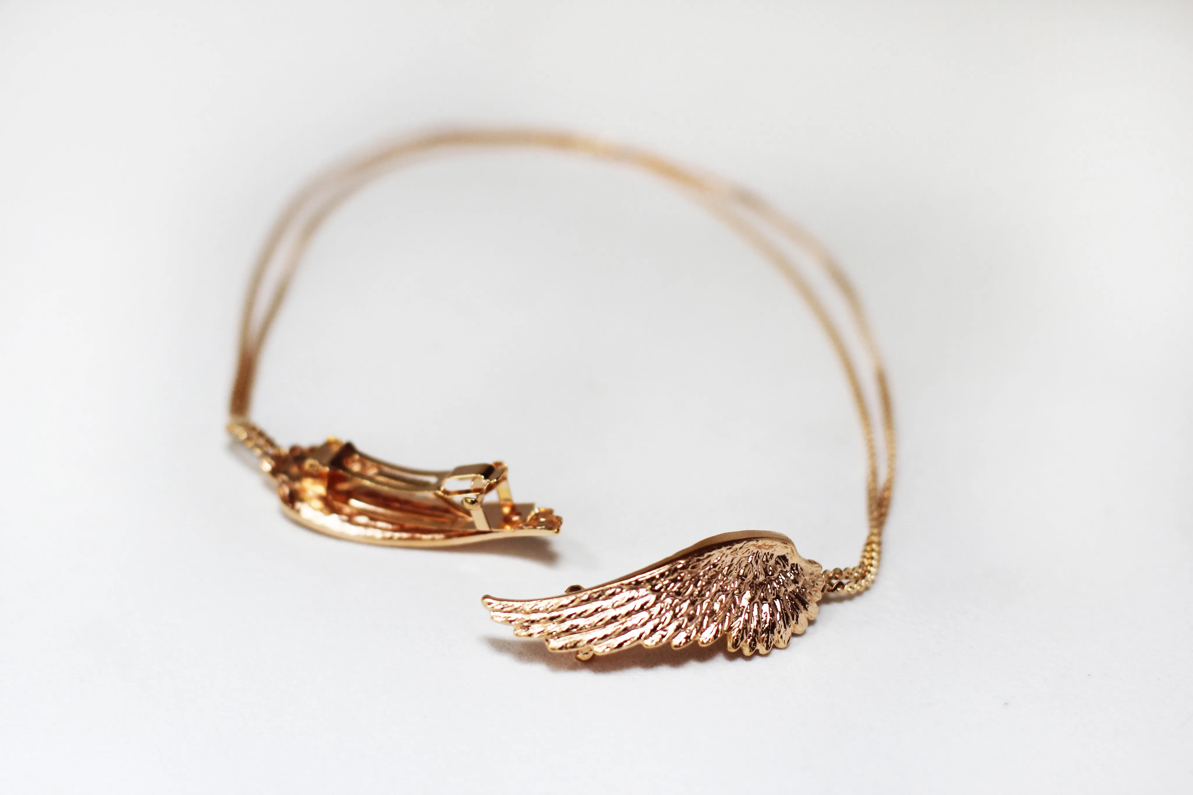 Preorder* Medium Angel Wings Hair Chain