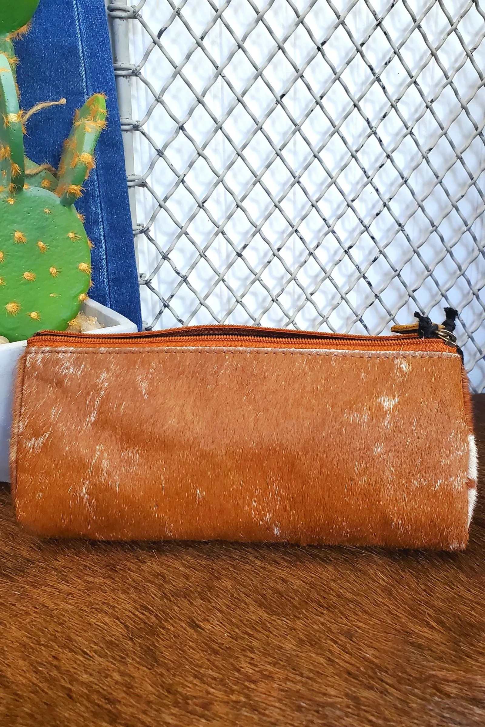 Sandy Cowhide Zipper Pouch