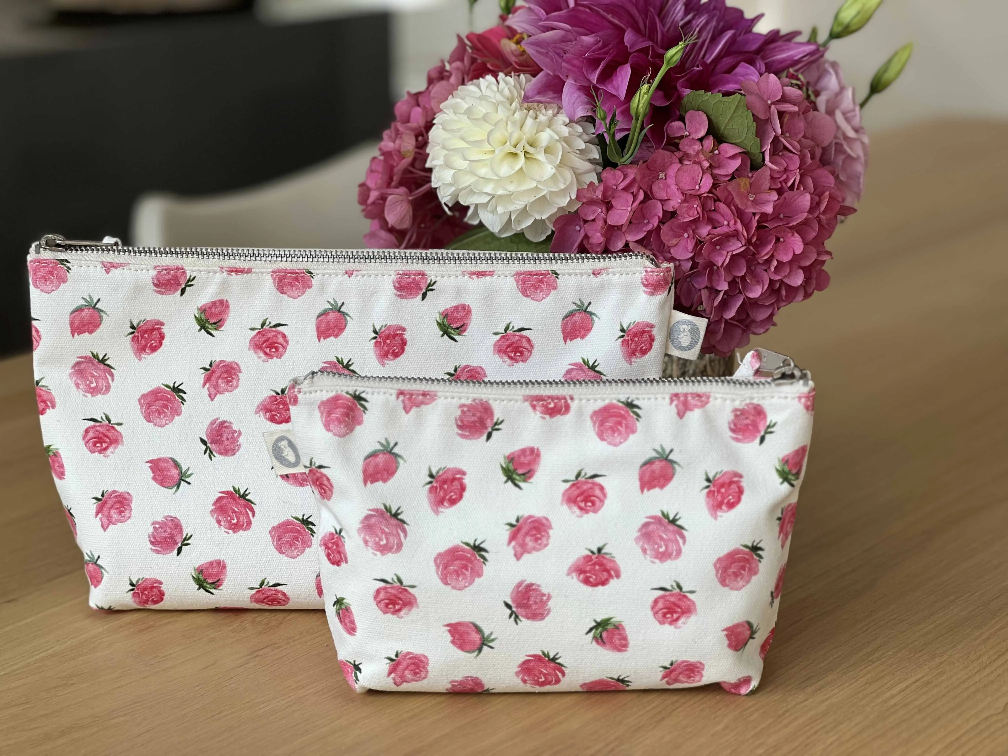 White Floral Makeup Bag Set