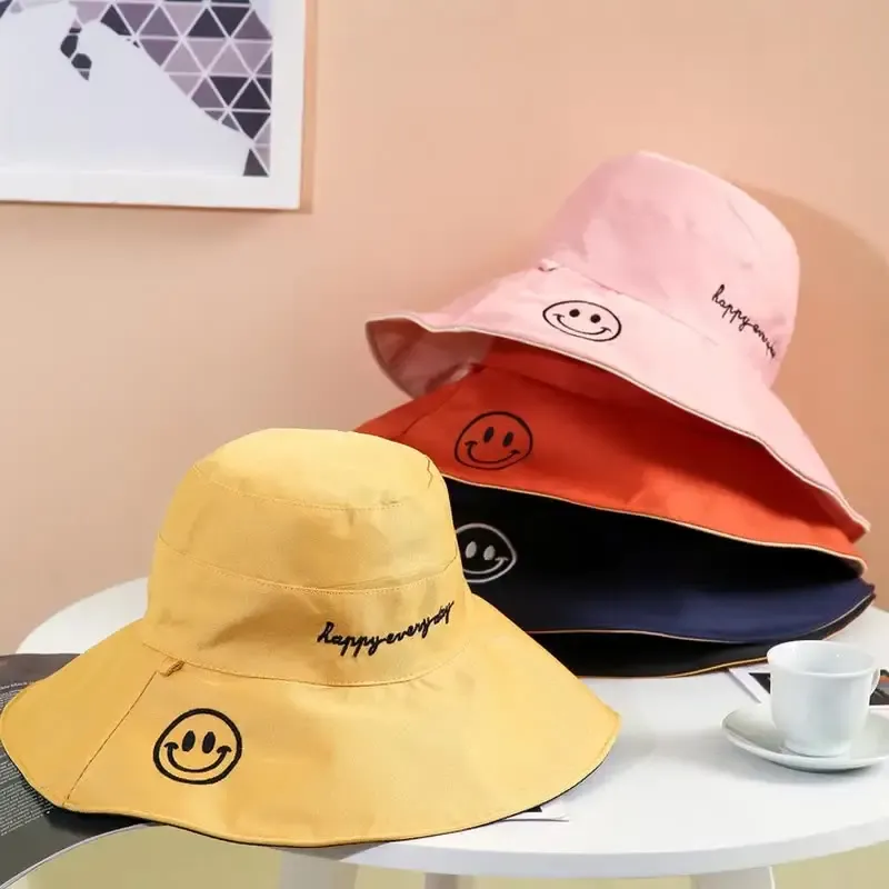 Women's Smiley Double Sided Sunshade Bucket Hat